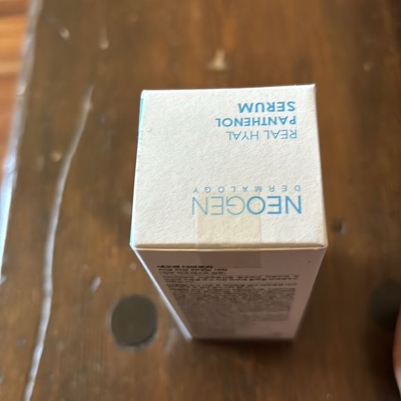 NeoGen
Dermalogy Real Hyal Panthenol Serum - Picture 3 of 4